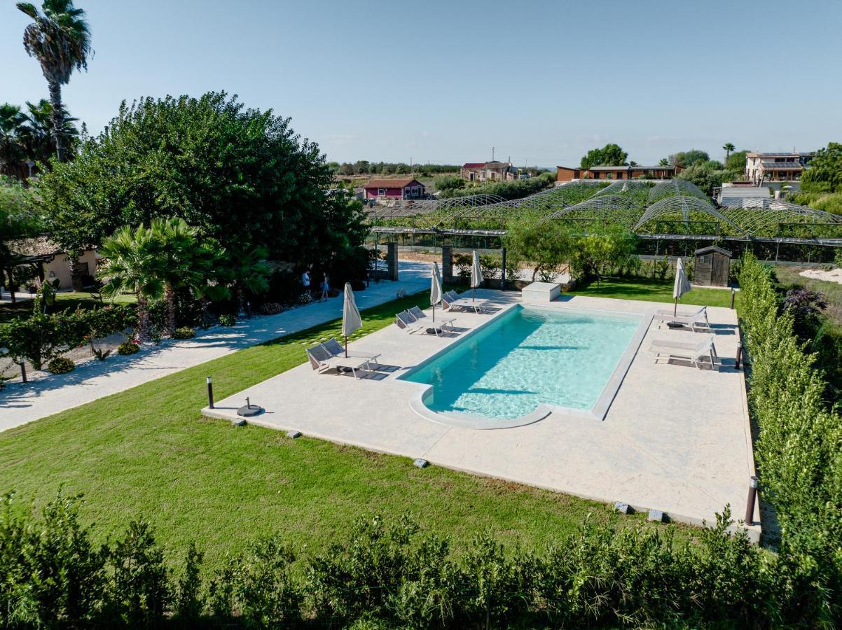 Baglio Il Gelso E L'Ulivo Appartamento Il Carrubo Reitani Exterior foto